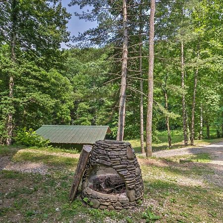 Bryson City Cabin With Wraparound Deck And Hot Tub Exterior photo