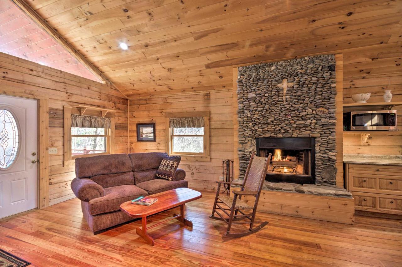 Bryson City Cabin With Wraparound Deck And Hot Tub Exterior photo